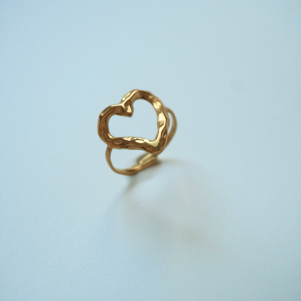 Hammered heart - cuff ring