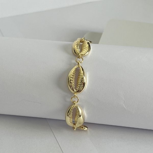 Seashells - golden bracelet