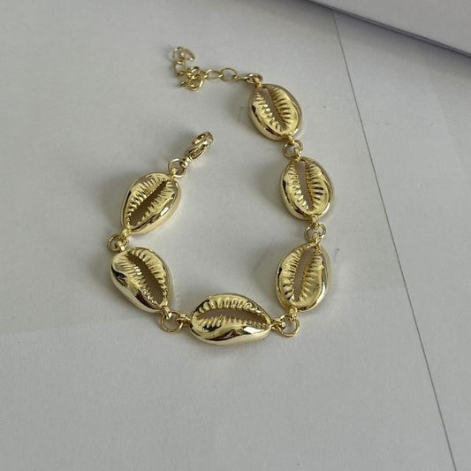 Seashells - golden bracelet