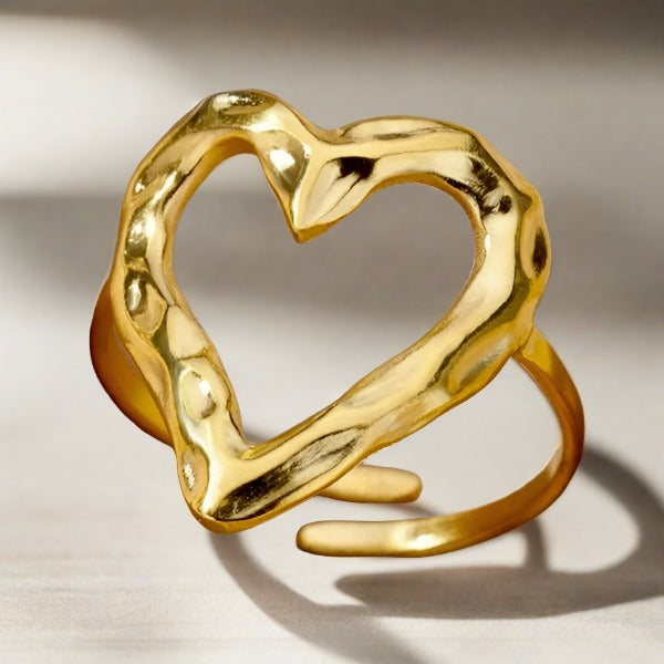 Hammered heart - cuff ring