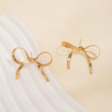 Bow-knot stud earrings