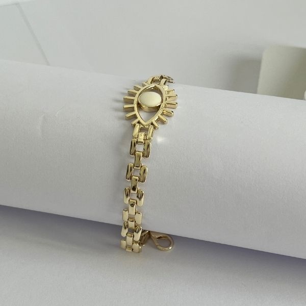 Eye shaped flat chain bracelet