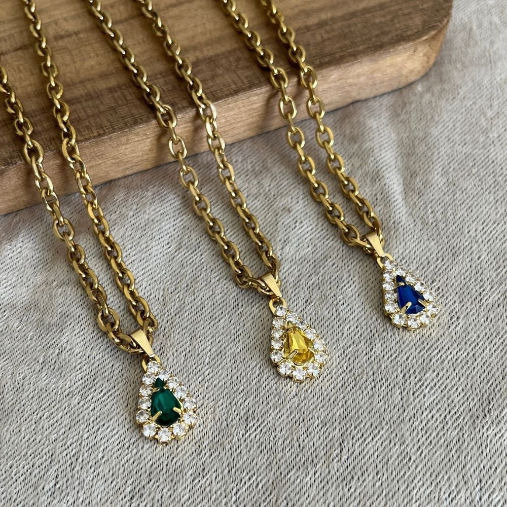 Drop shaped zircon chain necklace