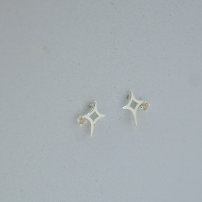 Shining Star - Sterling Silver S925 stud earrings