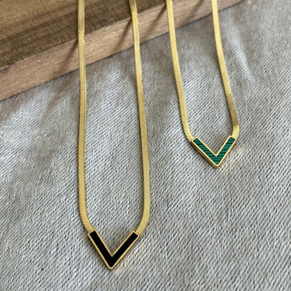 V shape - snake chain necklace