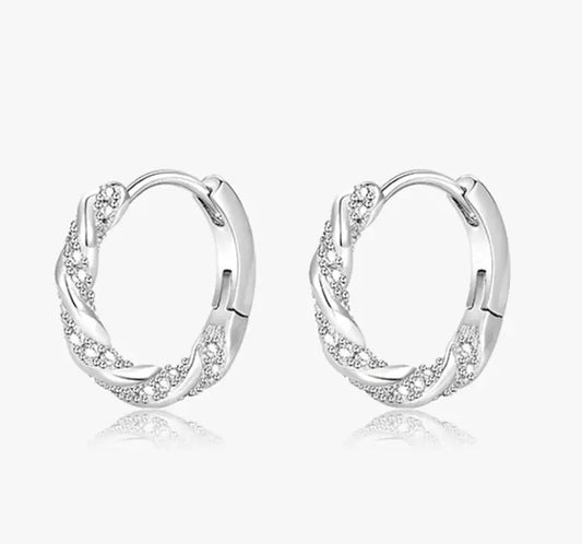 Diamond-embedded Mobius Ear Clip Women's Simple Twisted